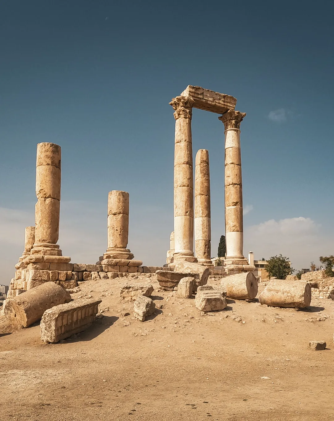 Roman columns under a clear sky in Jordan